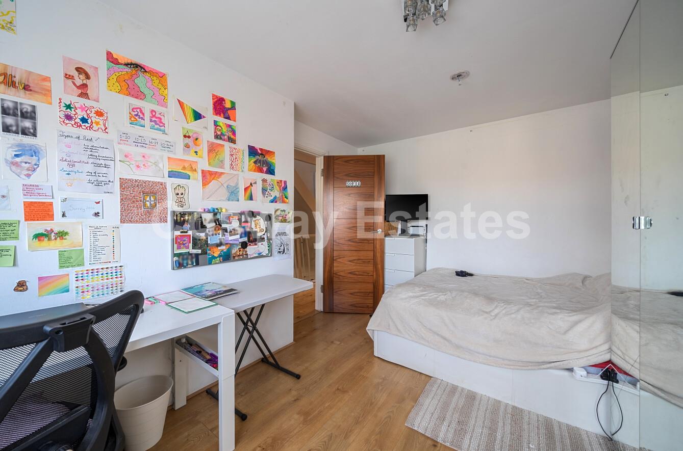Moorlands Avenue, Mill Hill, NW7, Mill Hill